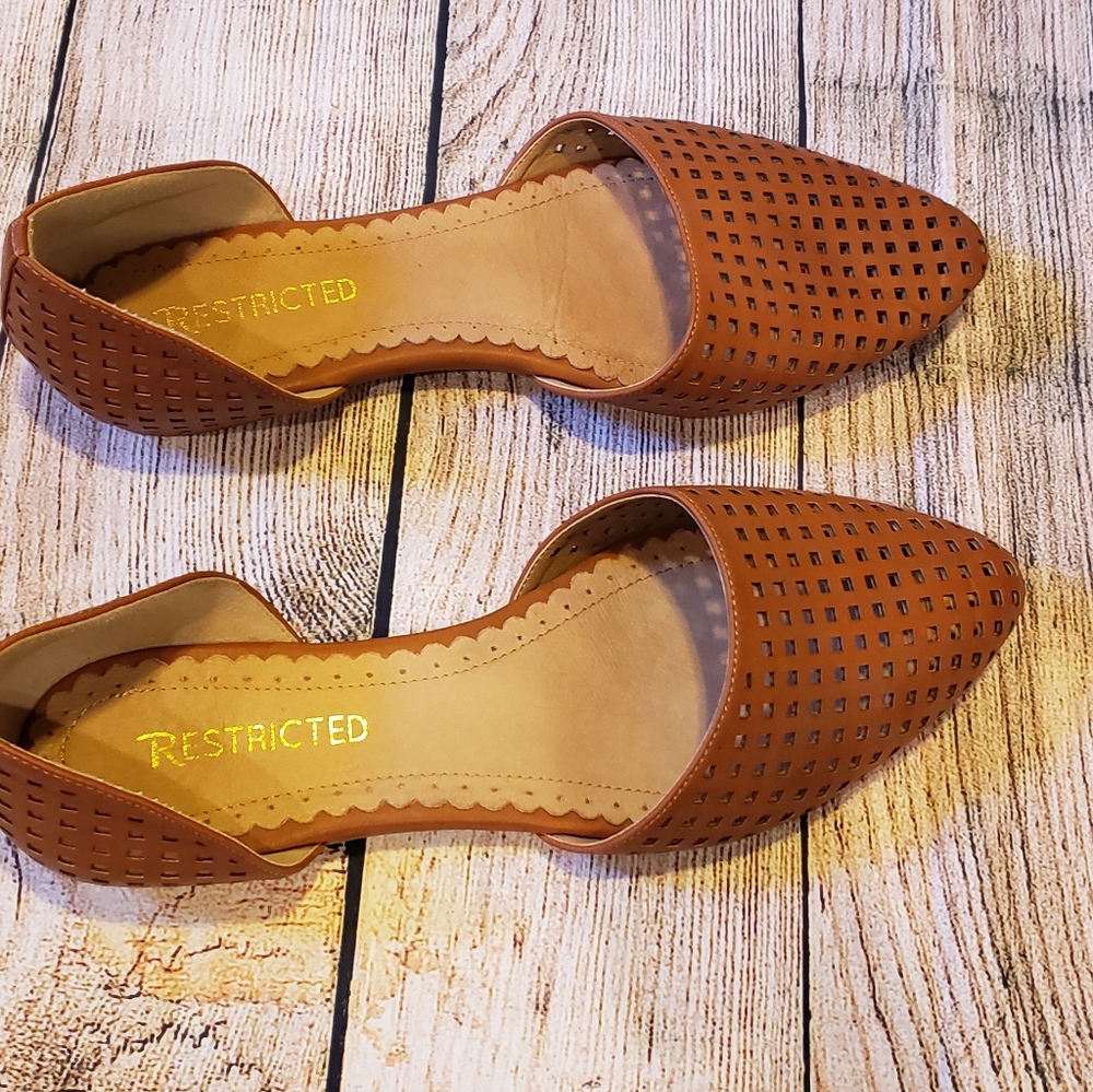 Slide on flats